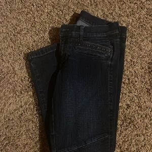 Whit House Black Market